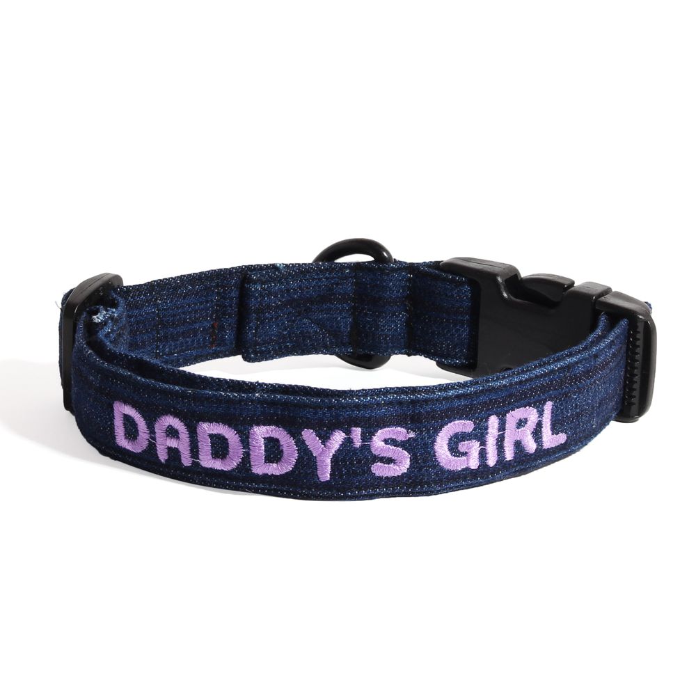 Dog collar outlet on girl